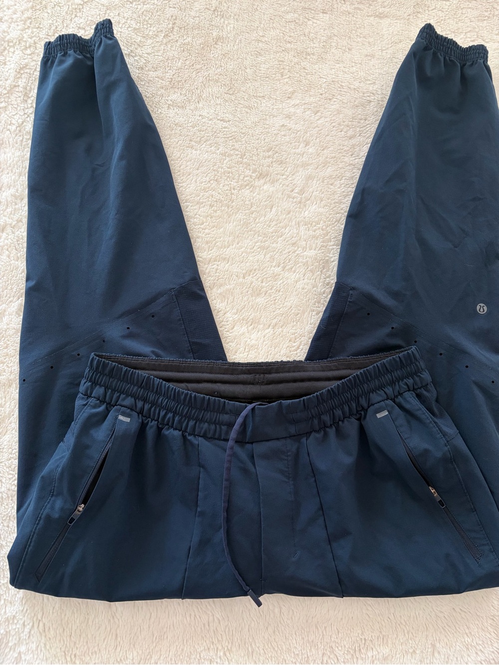 lululemon license to train jogger